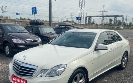 Mercedes-Benz E-Класс, 2012 год, 2 200 000 рублей, 1 фотография