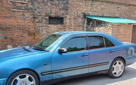 Mercedes-Benz E-Класс, 1998 год, 449 000 рублей, 5 фотография