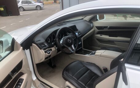 Mercedes-Benz E-Класс, 2015 год, 2 500 000 рублей, 13 фотография