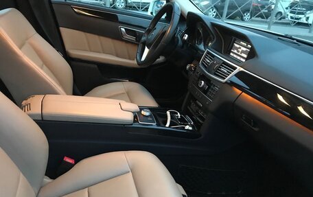 Mercedes-Benz E-Класс, 2012 год, 2 200 000 рублей, 6 фотография