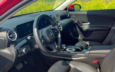 Mercedes-Benz A-Класс, 2018 год, 2 050 000 рублей, 12 фотография