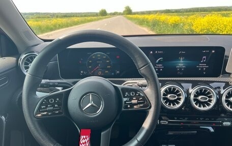 Mercedes-Benz A-Класс, 2018 год, 2 050 000 рублей, 13 фотография