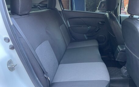 Renault Logan II, 2016 год, 565 000 рублей, 14 фотография
