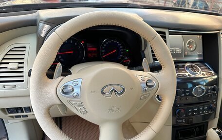 Infiniti FX II, 2008 год, 1 700 000 рублей, 24 фотография