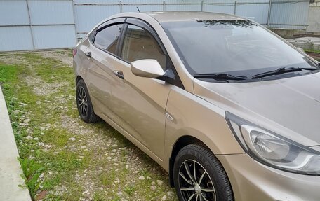 Hyundai Solaris II рестайлинг, 2011 год, 709 000 рублей, 6 фотография