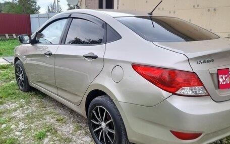 Hyundai Solaris II рестайлинг, 2011 год, 709 000 рублей, 3 фотография