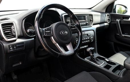 KIA Sportage IV рестайлинг, 2018 год, 1 879 000 рублей, 15 фотография
