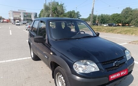 Chevrolet Niva I рестайлинг, 2011 год, 520 000 рублей, 1 фотография