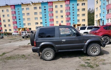 Mitsubishi Pajero III рестайлинг, 1991 год, 585 000 рублей, 2 фотография