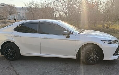 Toyota Camry, 2019 год, 2 900 000 рублей, 8 фотография