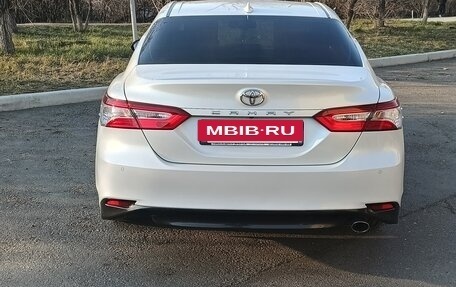 Toyota Camry, 2019 год, 2 900 000 рублей, 6 фотография