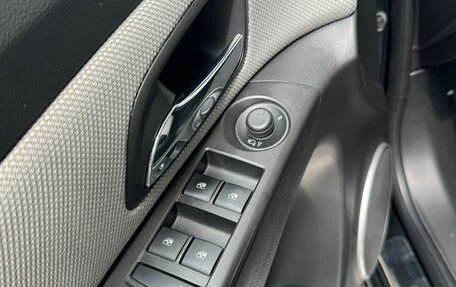 Chevrolet Cruze II, 2013 год, 900 000 рублей, 8 фотография