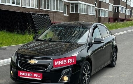 Chevrolet Cruze II, 2013 год, 900 000 рублей, 4 фотография