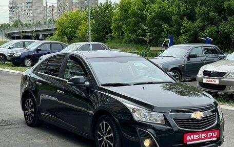 Chevrolet Cruze II, 2013 год, 900 000 рублей, 10 фотография