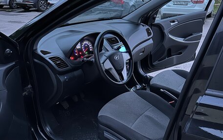 Hyundai Solaris II рестайлинг, 2012 год, 580 000 рублей, 9 фотография