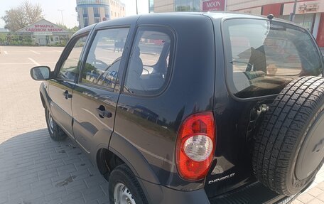 Chevrolet Niva I рестайлинг, 2011 год, 520 000 рублей, 4 фотография