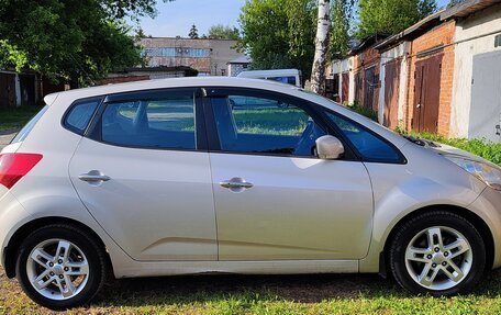 KIA Venga I, 2011 год, 890 000 рублей, 3 фотография