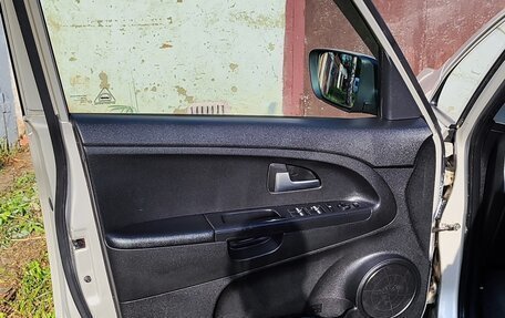 KIA Venga I, 2011 год, 890 000 рублей, 10 фотография