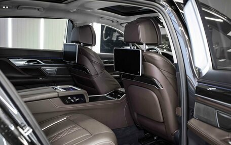 BMW 7 серия, 2020 год, 6 499 999 рублей, 20 фотография