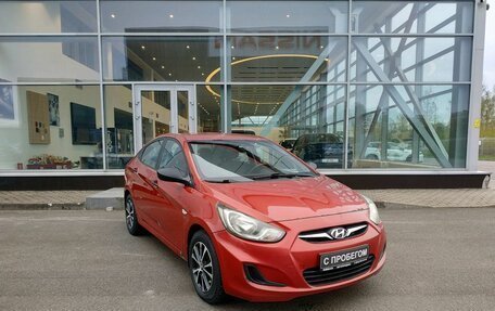 Hyundai Solaris II рестайлинг, 2012 год, 539 000 рублей, 3 фотография