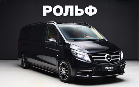 Mercedes-Benz V-Класс, 2017 год, 9 200 000 рублей, 1 фотография