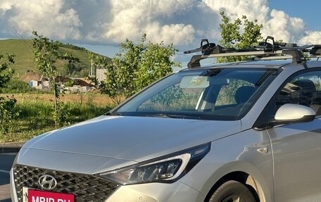 Hyundai Solaris II рестайлинг, 2020 год, 1 700 000 рублей, 3 фотография