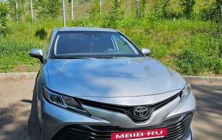 Toyota Camry, 2018 год, 2 500 000 рублей, 3 фотография