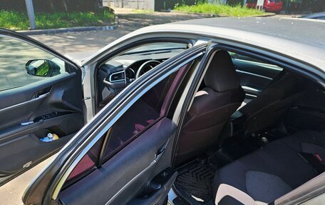 Toyota Camry, 2018 год, 2 500 000 рублей, 11 фотография