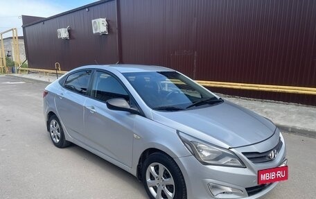 Hyundai Solaris II рестайлинг, 2016 год, 680 000 рублей, 3 фотография