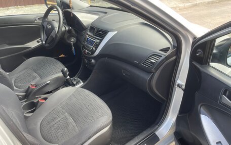Hyundai Solaris II рестайлинг, 2016 год, 680 000 рублей, 11 фотография