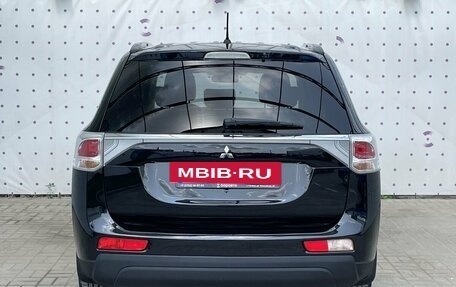 Mitsubishi Outlander III рестайлинг 3, 2012 год, 1 380 000 рублей, 6 фотография