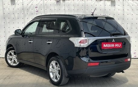 Mitsubishi Outlander III рестайлинг 3, 2012 год, 1 380 000 рублей, 5 фотография