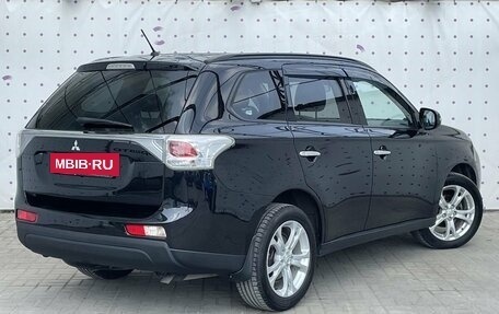Mitsubishi Outlander III рестайлинг 3, 2012 год, 1 380 000 рублей, 4 фотография