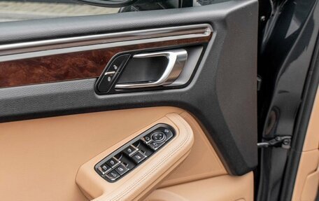 Porsche Macan I рестайлинг, 2018 год, 3 150 000 рублей, 23 фотография