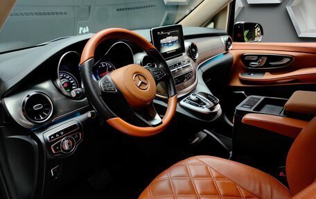 Mercedes-Benz V-Класс, 2017 год, 9 200 000 рублей, 12 фотография