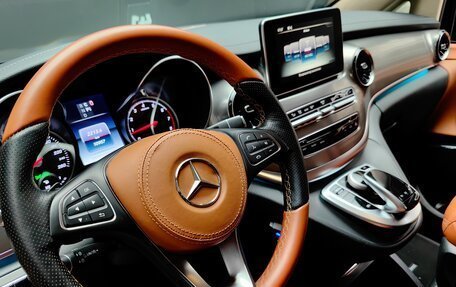 Mercedes-Benz V-Класс, 2017 год, 9 200 000 рублей, 13 фотография