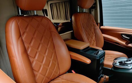 Mercedes-Benz V-Класс, 2017 год, 9 200 000 рублей, 21 фотография