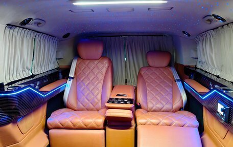 Mercedes-Benz V-Класс, 2017 год, 9 200 000 рублей, 30 фотография