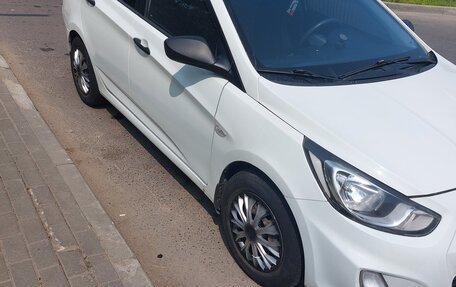 Hyundai Solaris II рестайлинг, 2013 год, 495 000 рублей, 5 фотография