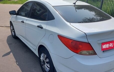 Hyundai Solaris II рестайлинг, 2013 год, 495 000 рублей, 7 фотография