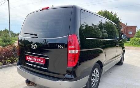 Hyundai H-1 II рестайлинг, 2018 год, 2 600 000 рублей, 4 фотография