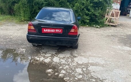 Mercedes-Benz C-Класс, 1994 год, 190 000 рублей, 4 фотография