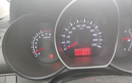 KIA Rio III рестайлинг, 2015 год, 1 170 000 рублей, 12 фотография
