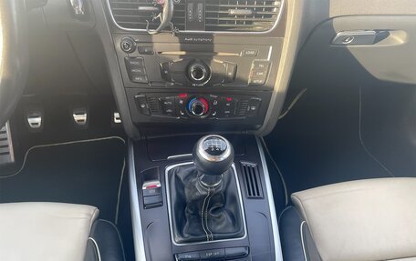Audi A4, 2008 год, 1 350 000 рублей, 11 фотография