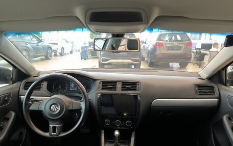 Volkswagen Jetta VI, 2013 год, 890 000 рублей, 17 фотография