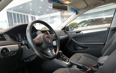Volkswagen Jetta VI, 2013 год, 890 000 рублей, 20 фотография