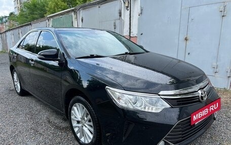 Toyota Camry, 2015 год, 1 690 000 рублей, 4 фотография