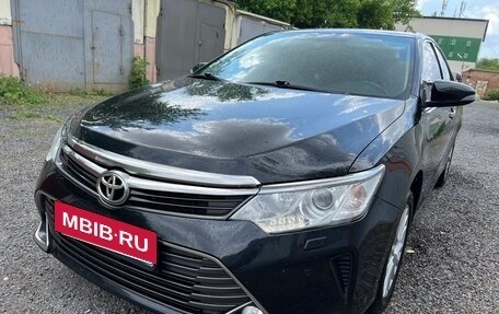 Toyota Camry, 2015 год, 1 690 000 рублей, 2 фотография