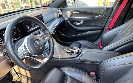 Mercedes-Benz E-Класс, 2018 год, 2 740 000 рублей, 13 фотография
