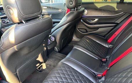 Mercedes-Benz E-Класс, 2018 год, 2 740 000 рублей, 18 фотография